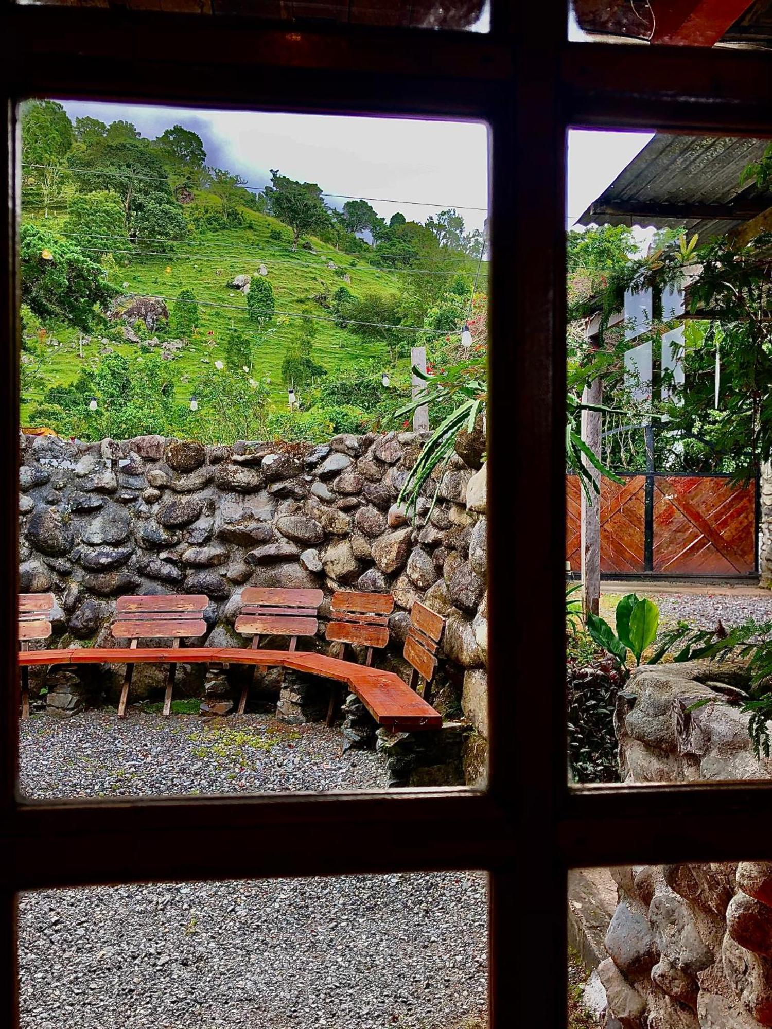El Refugio La Brisa Del Diablo Bed & Breakfast Valle Hornito Exterior photo